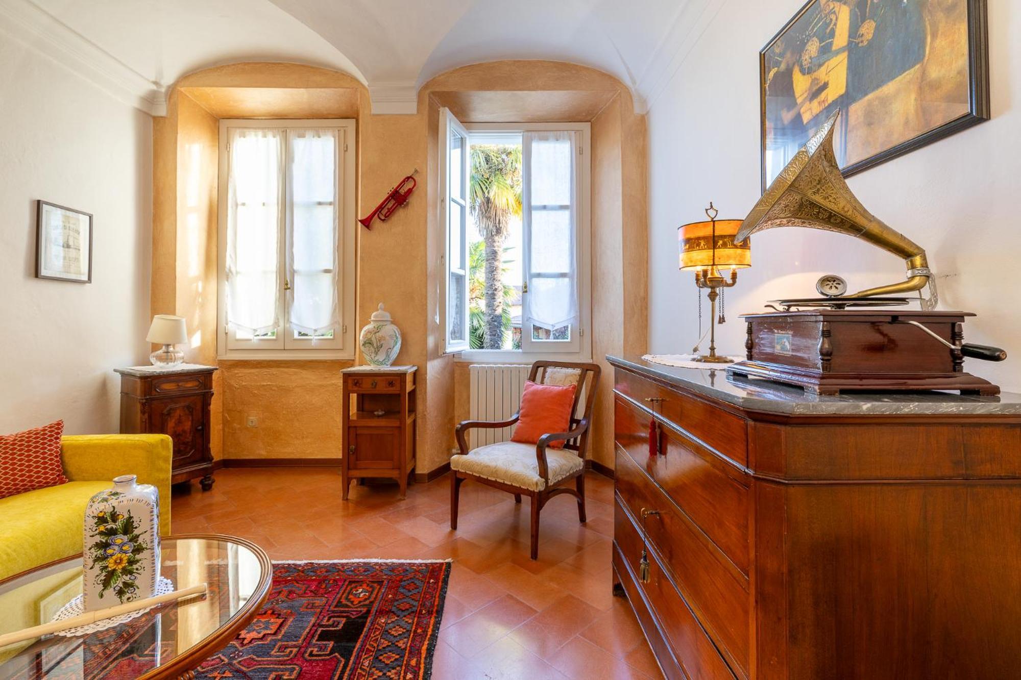 Antica Casa Balsari Lägenhet Borgo Ticino Exteriör bild