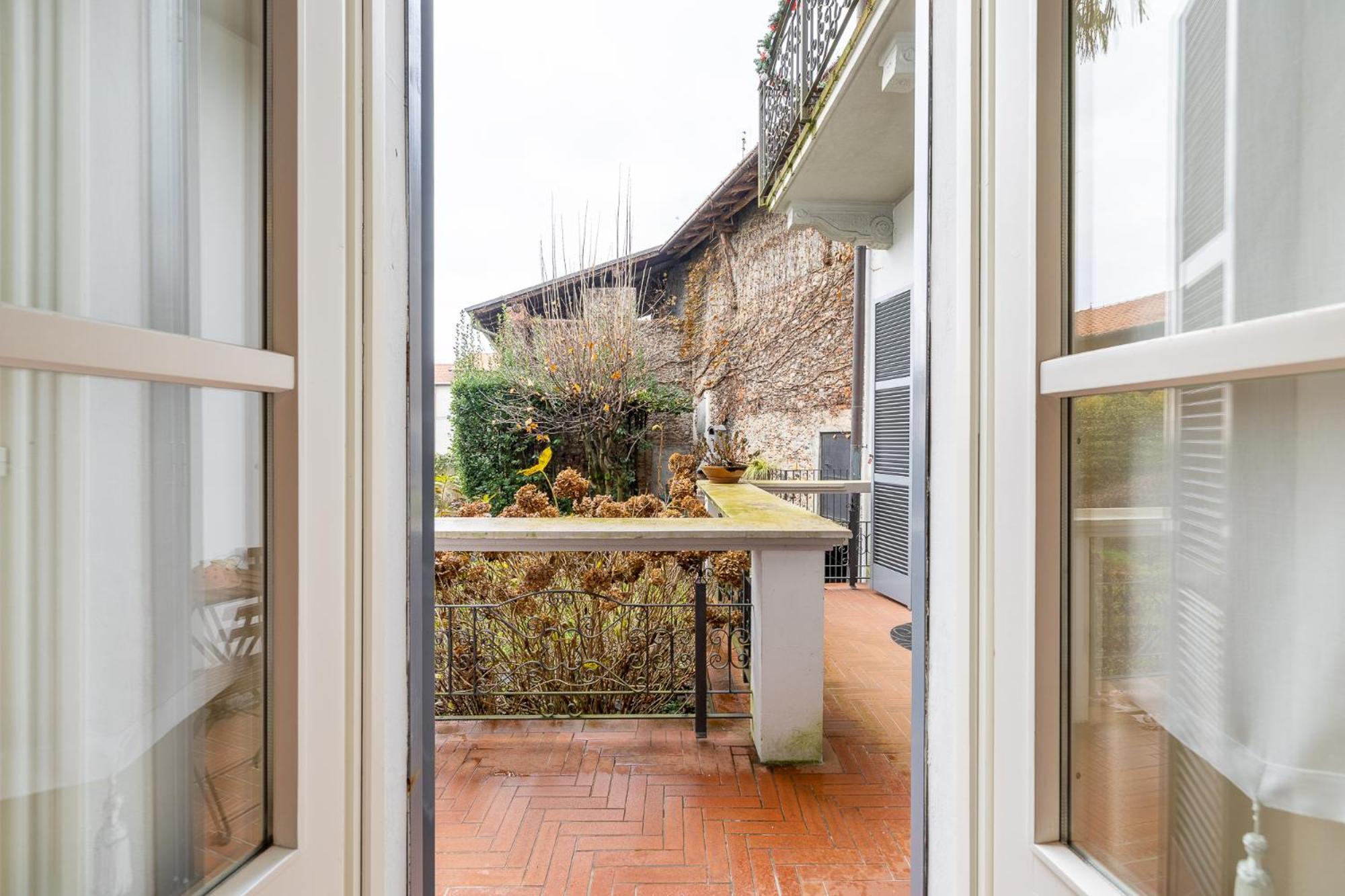 Antica Casa Balsari Lägenhet Borgo Ticino Exteriör bild